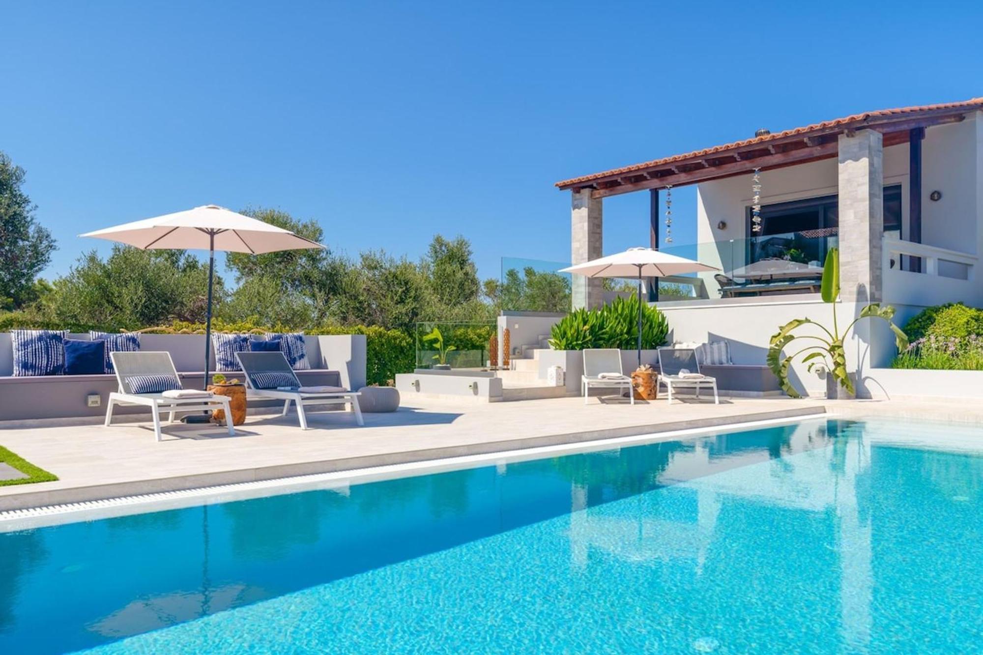 Villa Ampelaki - Premium Villa With Heated Pool Kounoupidhianá Exterior photo