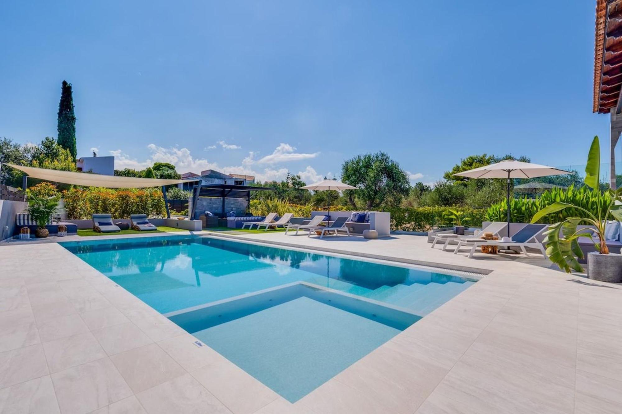 Villa Ampelaki - Premium Villa With Heated Pool Kounoupidhianá Exterior photo